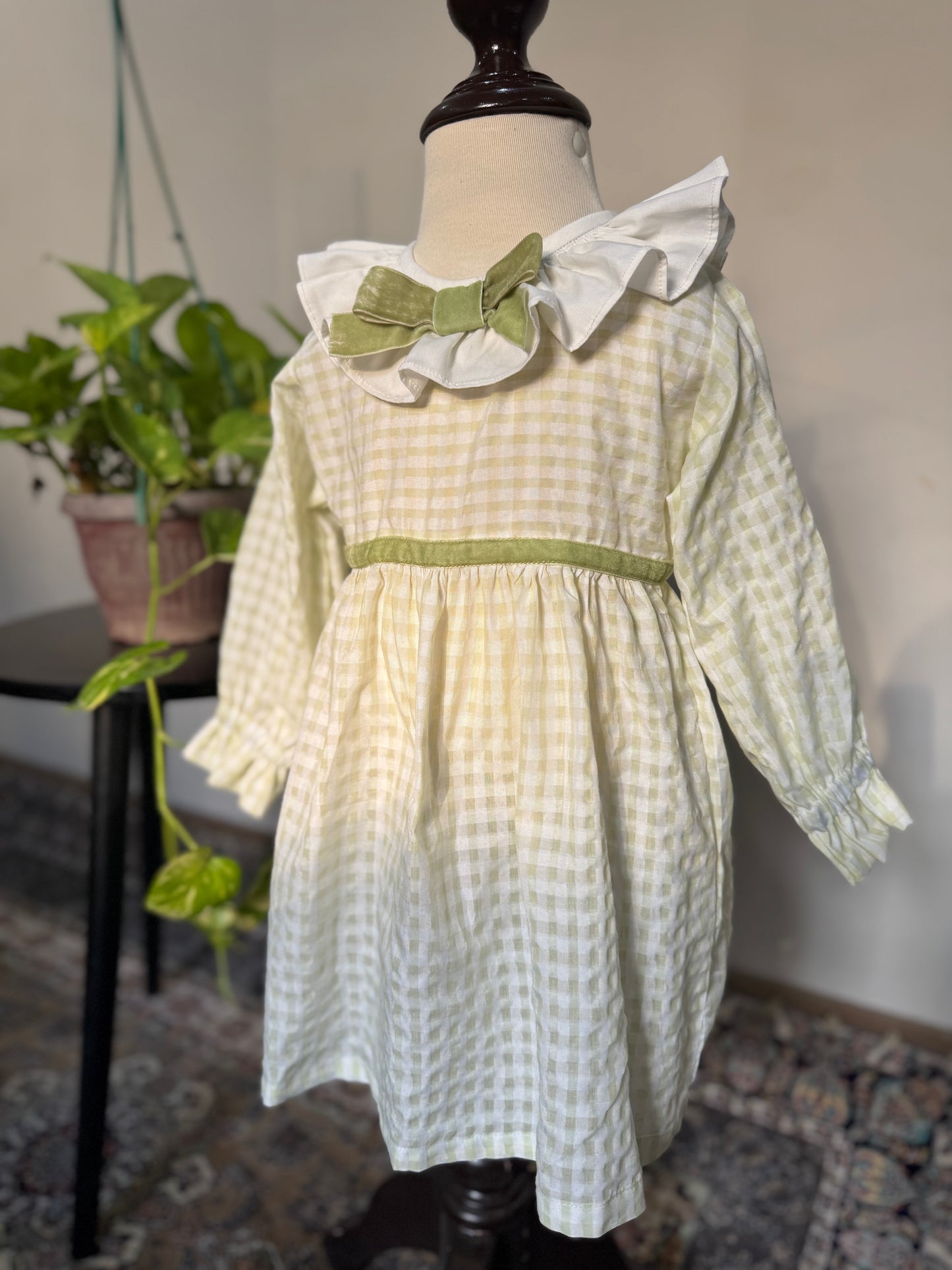 Willow Bow